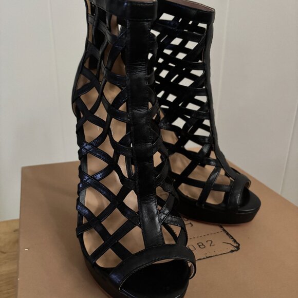 Nicole Miller Artelier 'Amelia' Caged Leather Platform Heels Black Size 7.5 - Picture 8 of 16